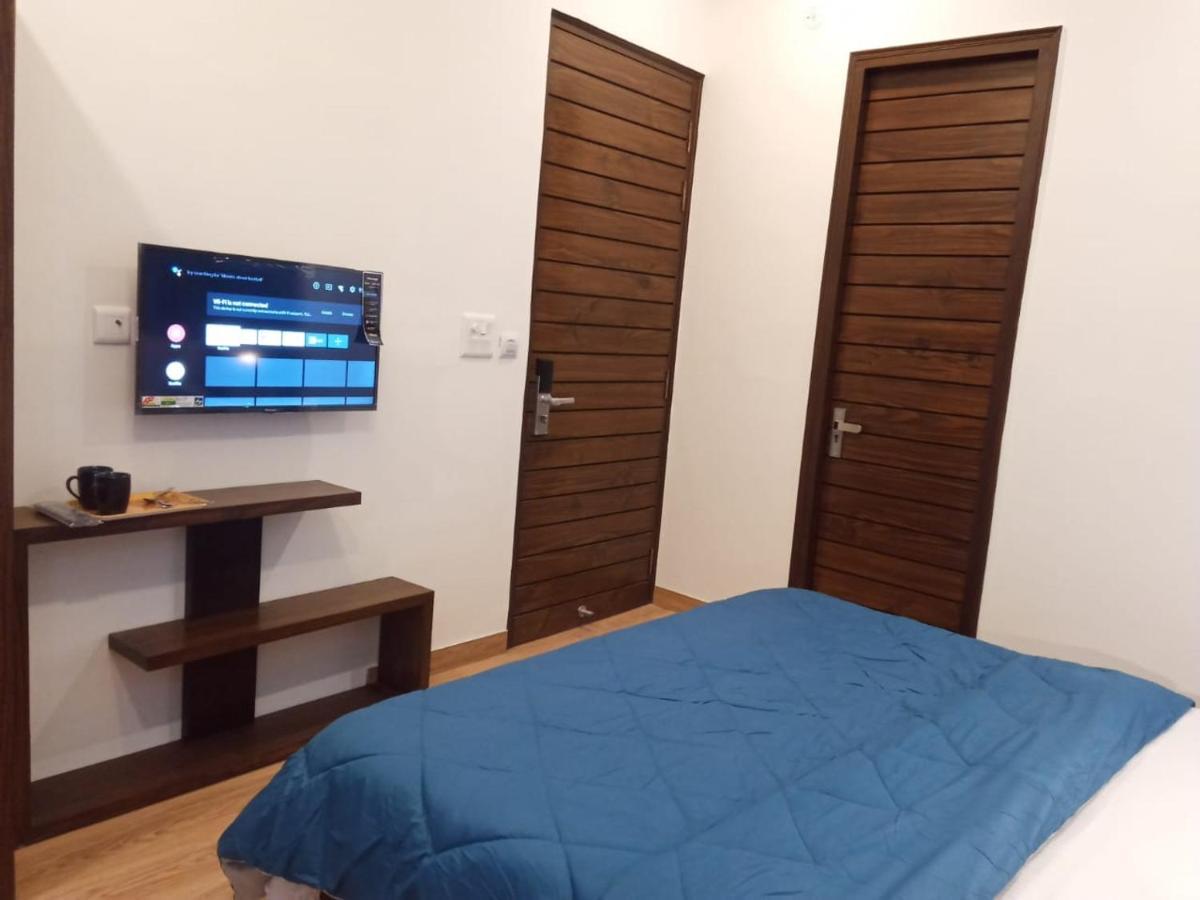 Joey'S Hostel Rishīkesh Eksteriør bilde